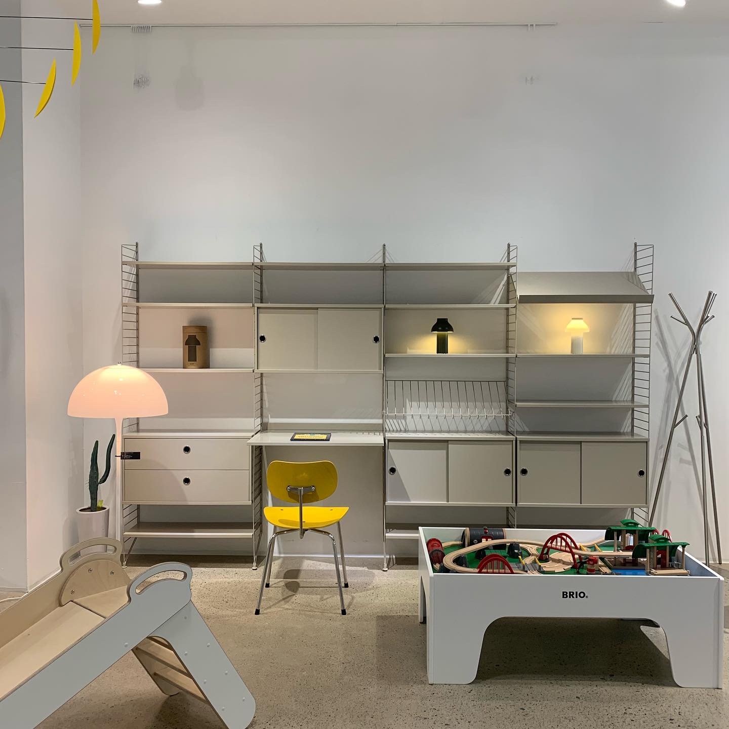 Railway + Play Table Set 썸네일 이미지 1