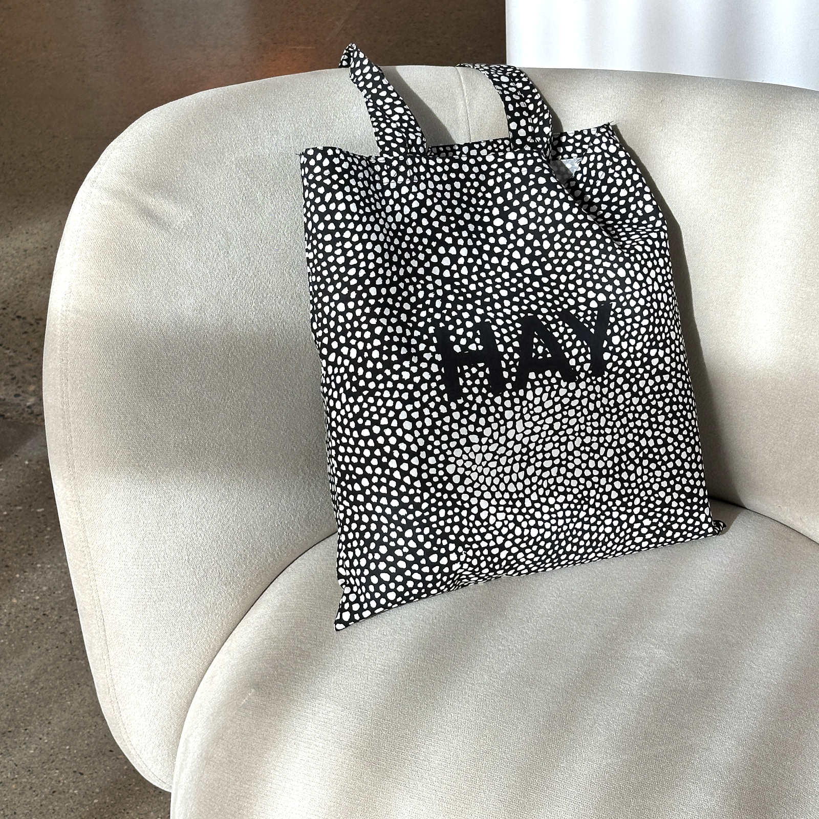 [재고보유]헤이 에코백 토트백 Tote Bag Black Dot